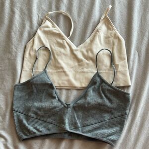 2 bralettes